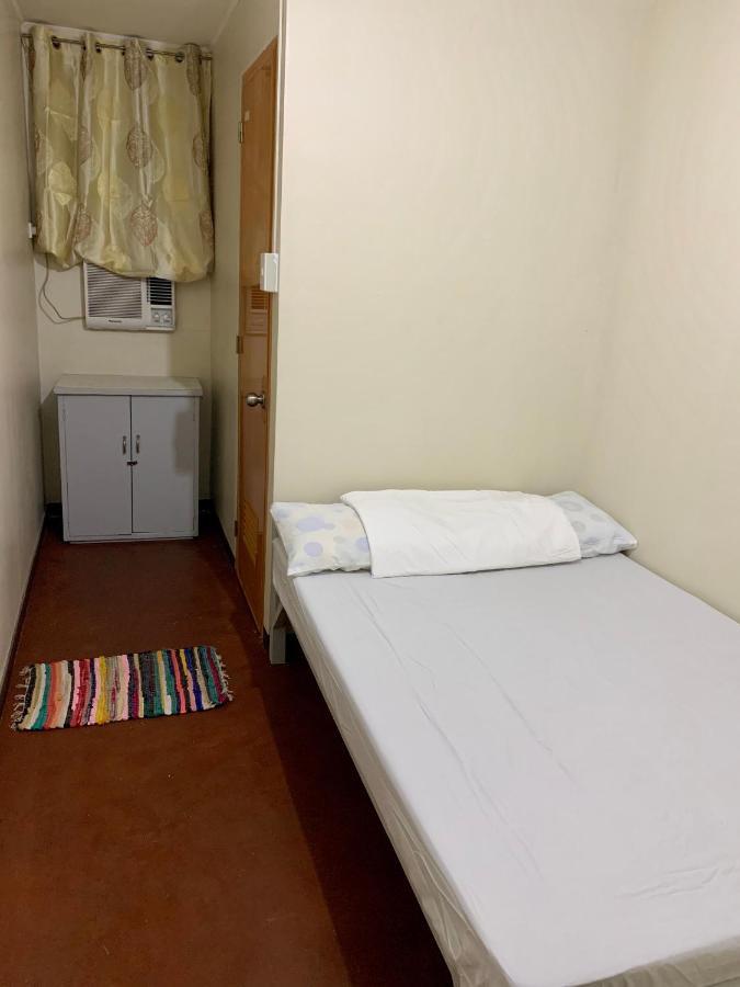 Mybed Dormitory Cebu Stadt Exterior foto