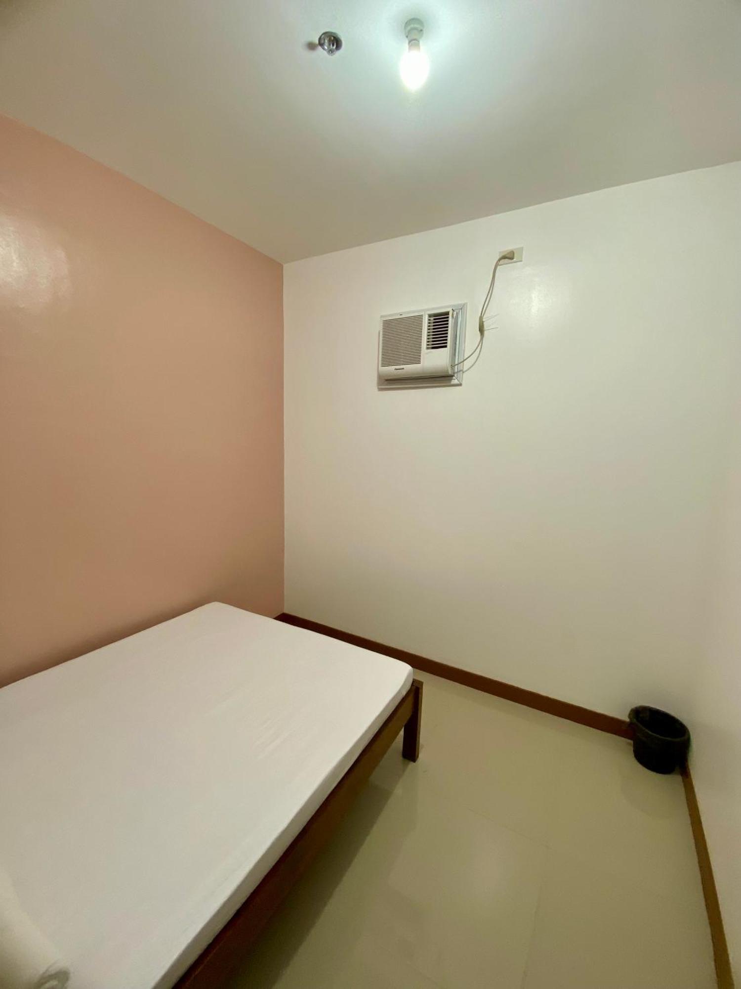Mybed Dormitory Cebu Stadt Exterior foto